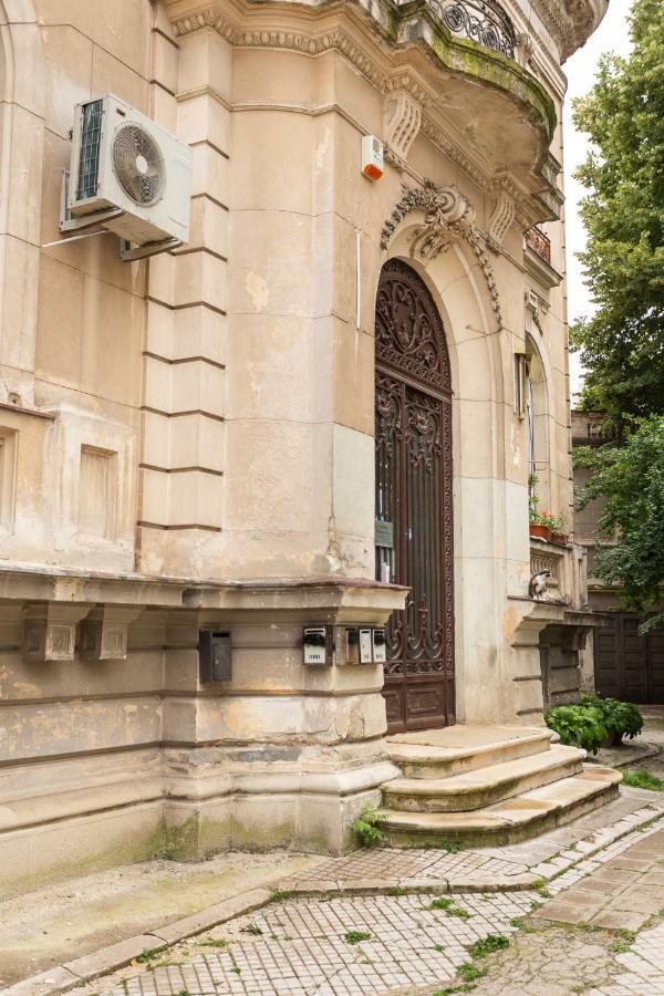 Batistei Bourgeois Apartment