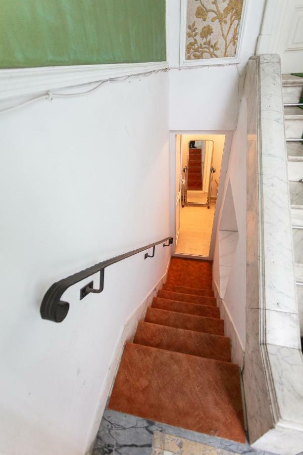 Apartment Batistei Bourgeois
