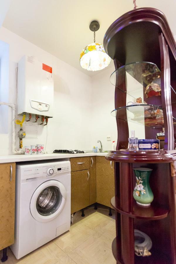 Batistei Bourgeois Apartment Bucharest